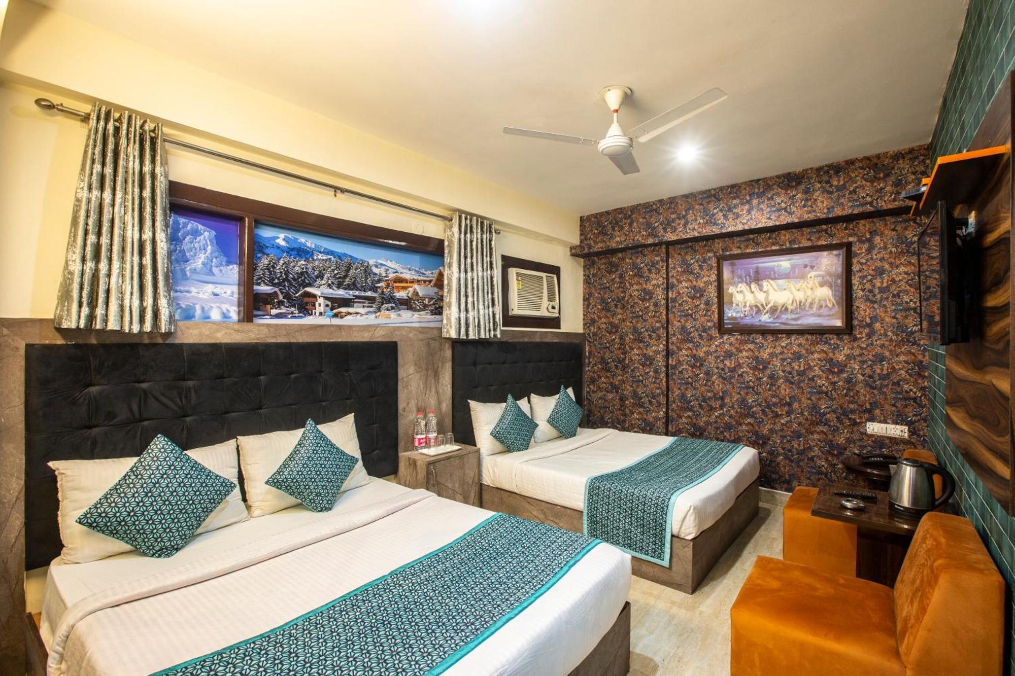 Hotel Skywood At Airport New Delhi